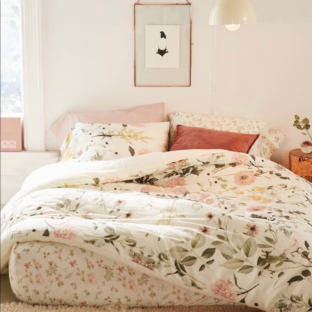 Urban Outfitters Comforter
